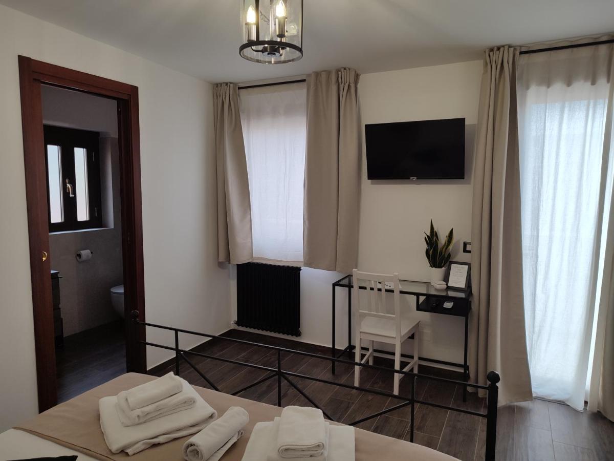 L'Oliva Contesa - La Nera Apartment Gaeta Luaran gambar