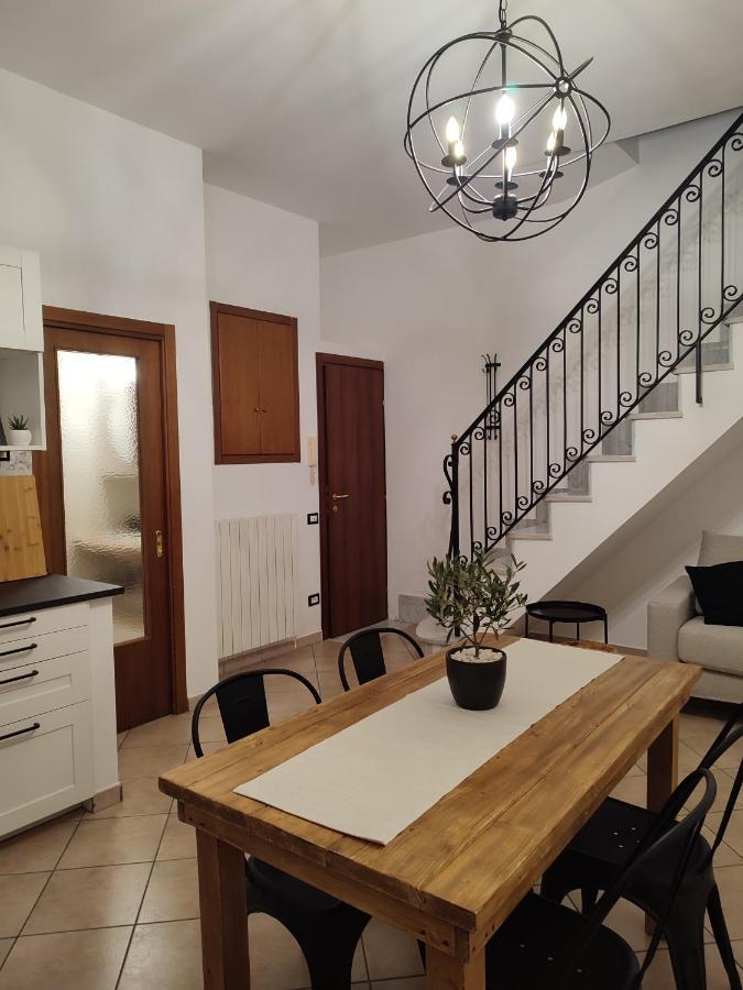 L'Oliva Contesa - La Nera Apartment Gaeta Luaran gambar